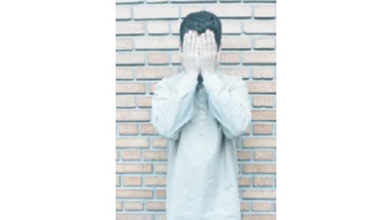 دفن جسد برادر در حیاط خانه