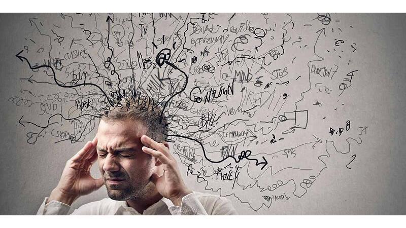 افکار منفی چرا به وجود می‌آیند و چگونه از شرشان خلاص شویم