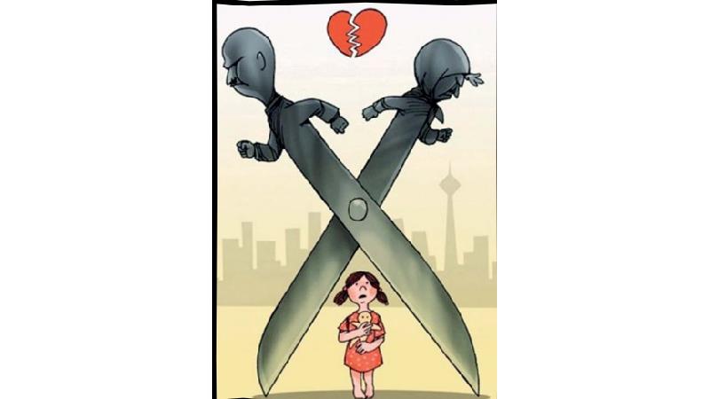 درخواست طلاق به خاطر مادر بی‌تفاوت
