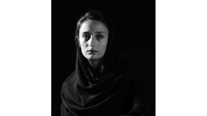 بیوگرافی آوا درویشی بازیگر نقش آب پری در سریال آب پریا