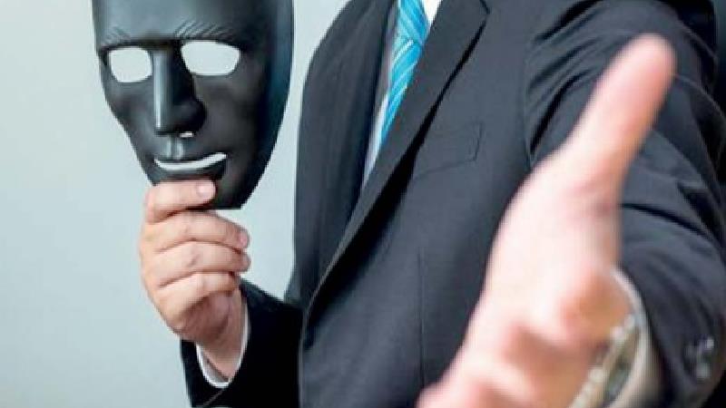 سوء استفاده از دختران جوان با ادعای عشق در نگاه اول