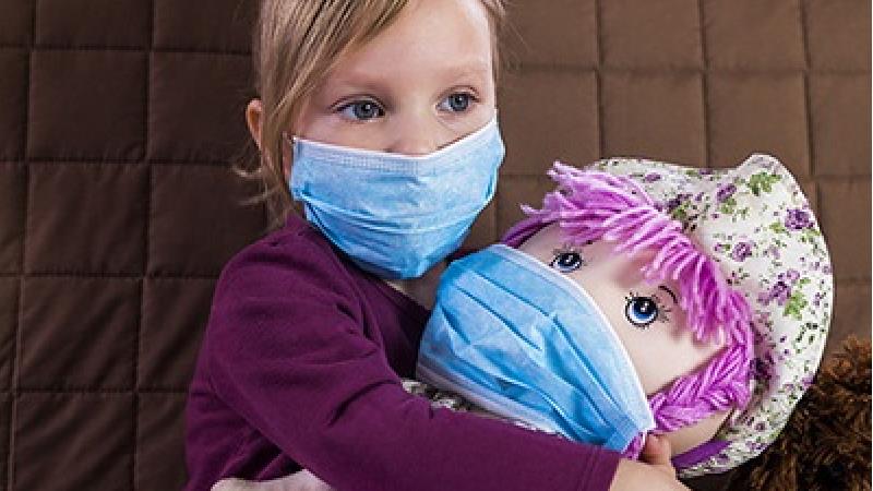 آیا کودکان هم باید برای پیشگیری از کرونا ماسک بزنند
