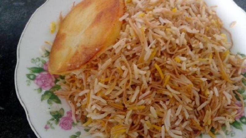 طرز تهیه کامل رشته پلوی سنتی مجلسی