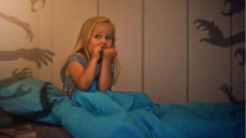 کابوس و اختلال خواب کودکان نشانه چیست و چه باید کرد