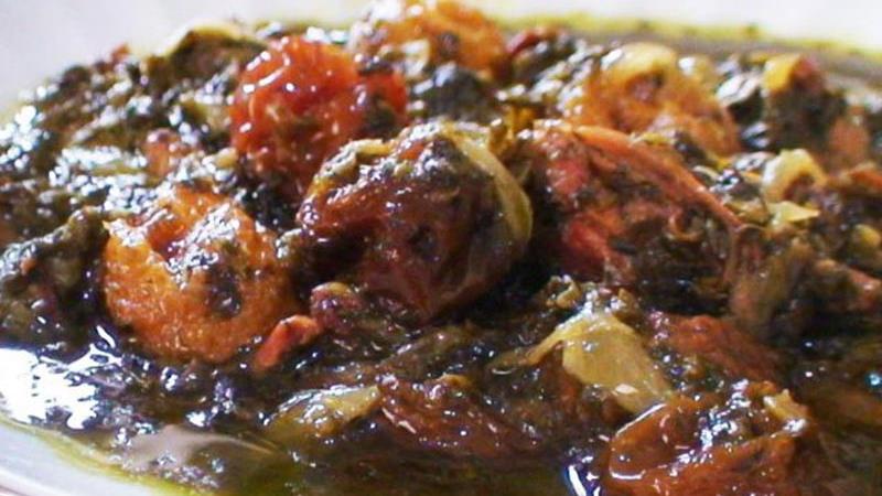 طرز تهیه آسان خورشت آلو اسفناج با گوشت