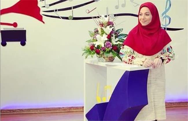 بیوگرافی محیا اسناوندی، مجری مسابقه بر خط شو