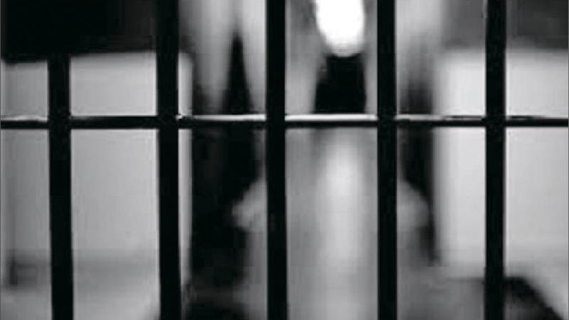 کلاهبرداری میلیاردی قاتل از داخل زندان