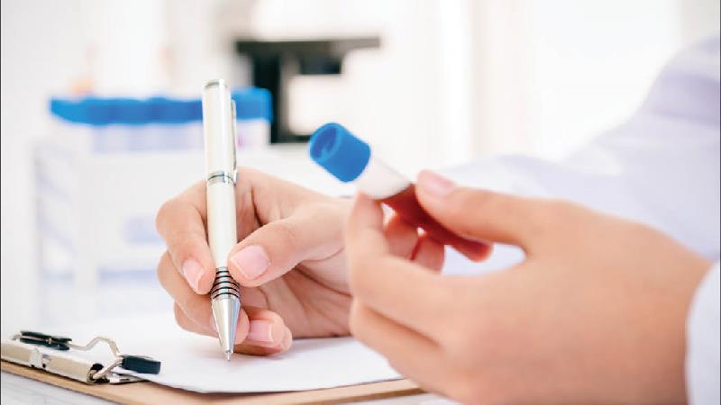 اختلالات هورمونی در زنان چه علایمی دارد