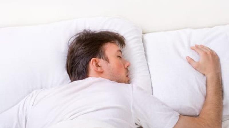 پرخوابی نشانه چیست و چه راه حلی دارد