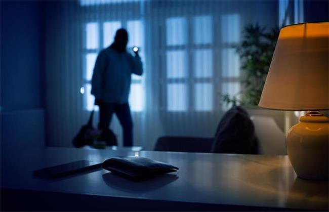 سلبریتی هایی که طعمه دزدان شدند؛ از بهاره رهنما تا پریناز ایزدیار