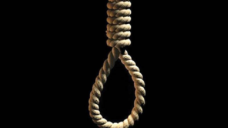 اعدام جوانی که پدر و نامادر‌ی اش را کشت