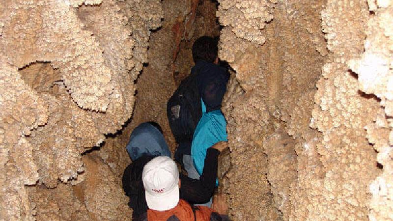 غار رودافشان کجاست؛ گزینه سفر یک روزه در اطراف تهران