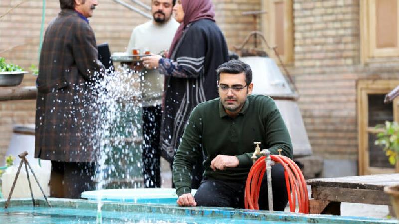 جایگزین روزبه حصاری در بچه مهندس مشخص شد