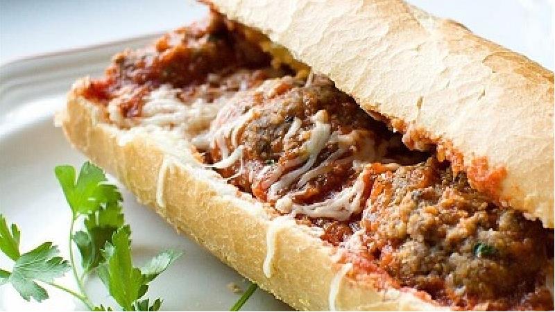 آموزش تهیه ساندویچ میت بال خانگی