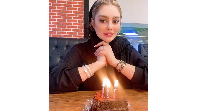 عکسی از جشن تولد ساده سحر قریشی