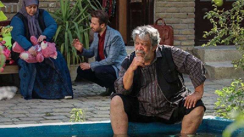 داستان سریال باخانمان، بازیگران و گفت و گو با عوامل