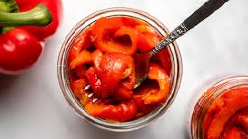 طرز تهیه کامل رب فلفل دلمه ای و فلفل قرمز تند