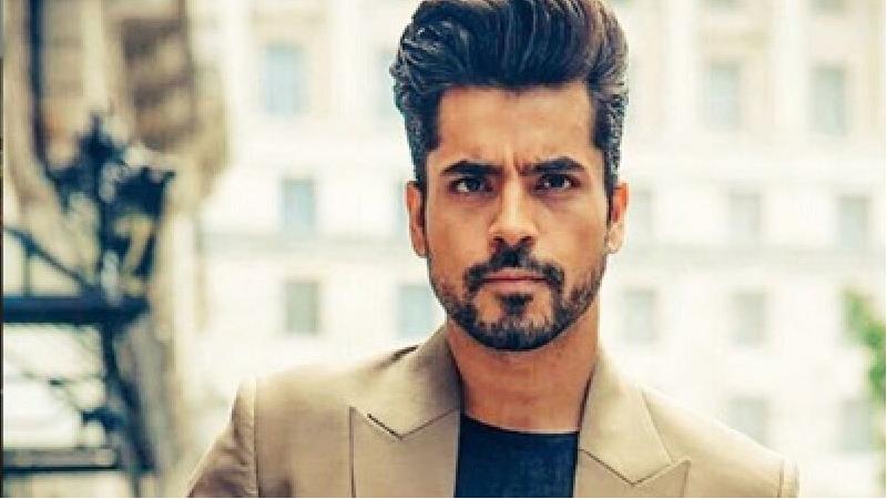 بیوگرافی و فیلم های گوتام گولاتی، بازیگر فیلم های کمدی هندی