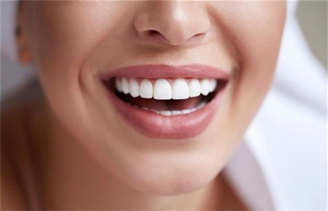 برای سفید شدن دندان چی استفاده کنیم