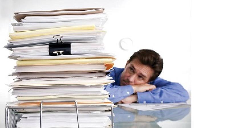 دلیل به عقب انداختن کارها و راه چاره آن چیست