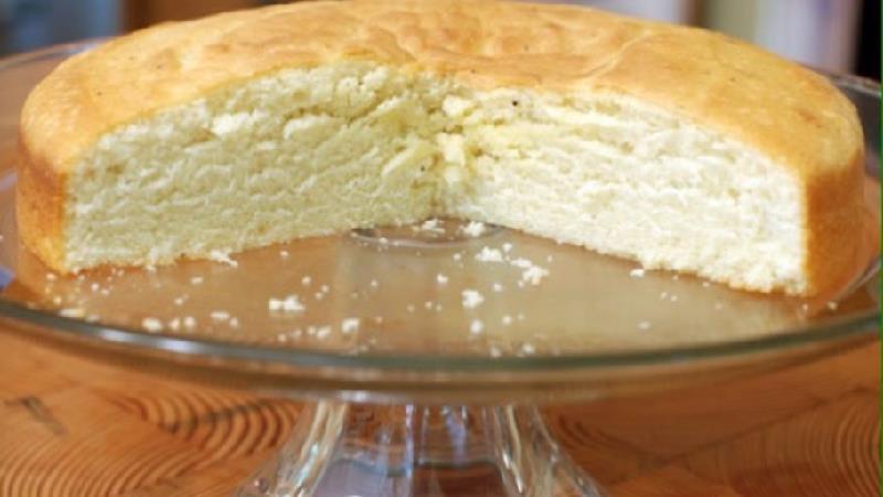 چه طور کیک ساده وانیلی درست کنیم