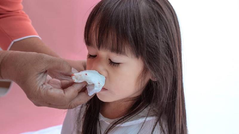 خون دماغ شدن کودکان نشانه چیست