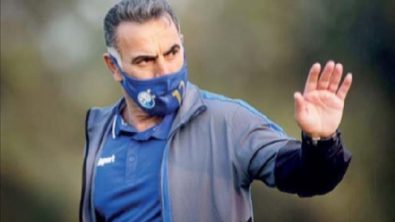 راه افتادن هشتگ برای اخراج محمود فکری