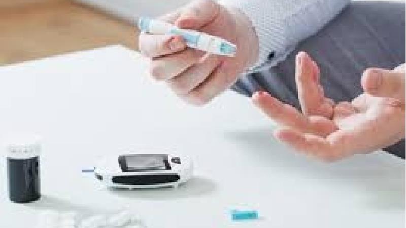 افت قند خون چه علائمی دارد؛ خطرات هیپوگلیسمی