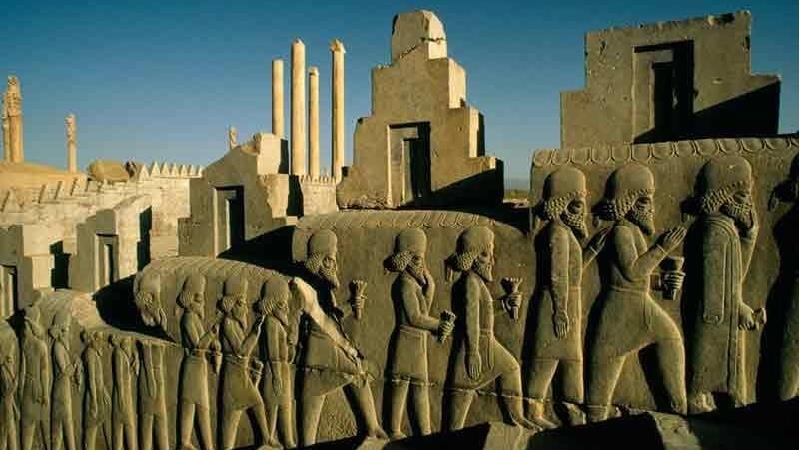 سلسله هخامنشیان چگونه از بین رفت و منقرض شد