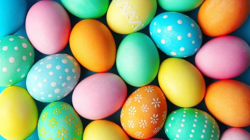 تخم مرغ رنگی برای عید؛ آموزش بهترین ترفندها و طرح ها