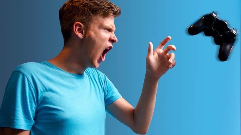 دلیل پرخاشگری نوجوانان و راه چاره آن چیست