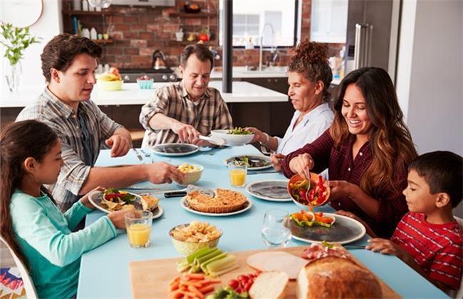 چه غذاهایی برای گروه های خونی مختلف مناسب است