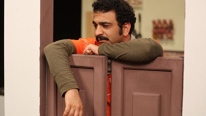 آشنایی با جواد خواجوی بازیگر نقش جواد در سریال نوروز رنگی