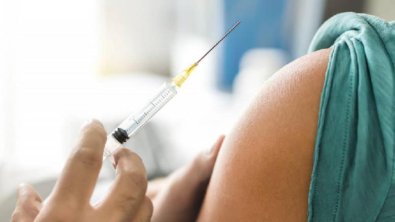 بعد از تزریق واکسن کرونا چه باید بکنیم