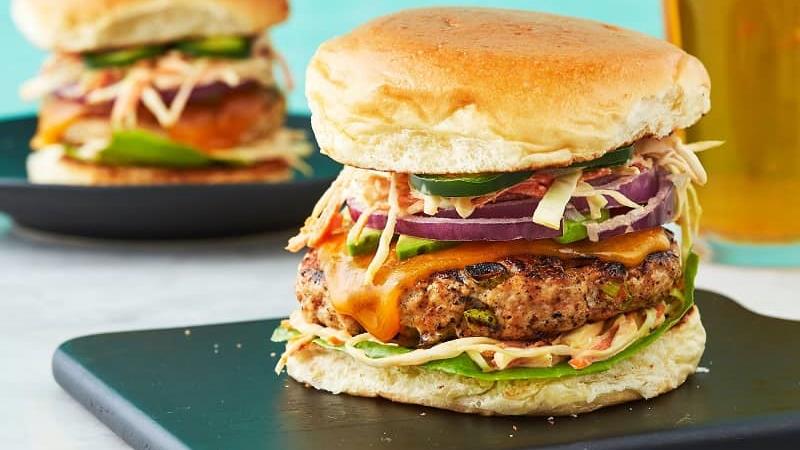 طرز تهیه همبرگر مرغ خانگی چگونه است