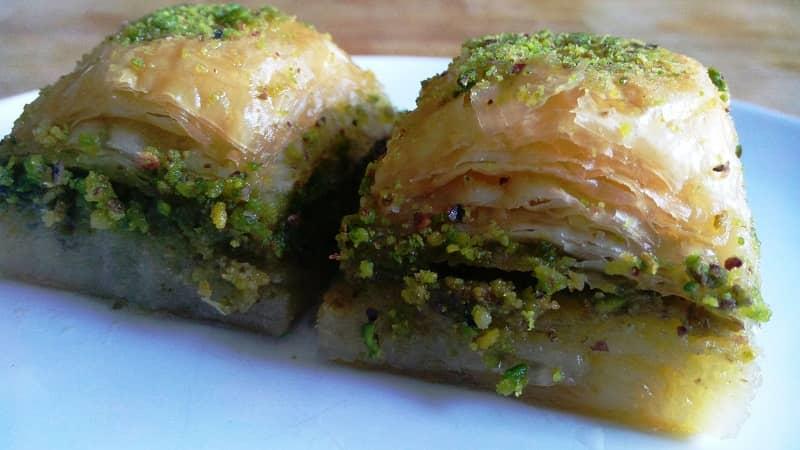 چطور خودمان در خانه باقلوای ترکی درست کنیم