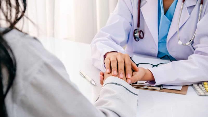 آندومتریوز چیست + علایم و راه درمان