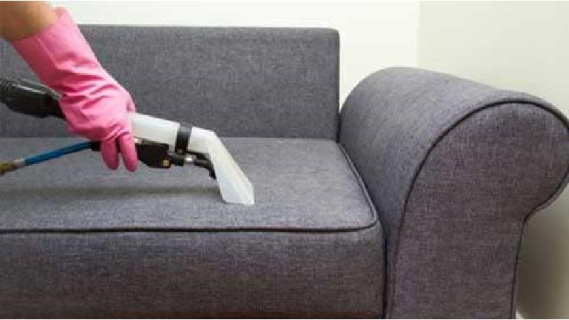 پاک کردن لکه های روی مبل با بهترین و سریع ترین روش