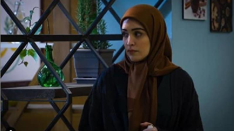 بیوگرافی پادینا کیانی بازیگر نقش پری در سریال هم بازی