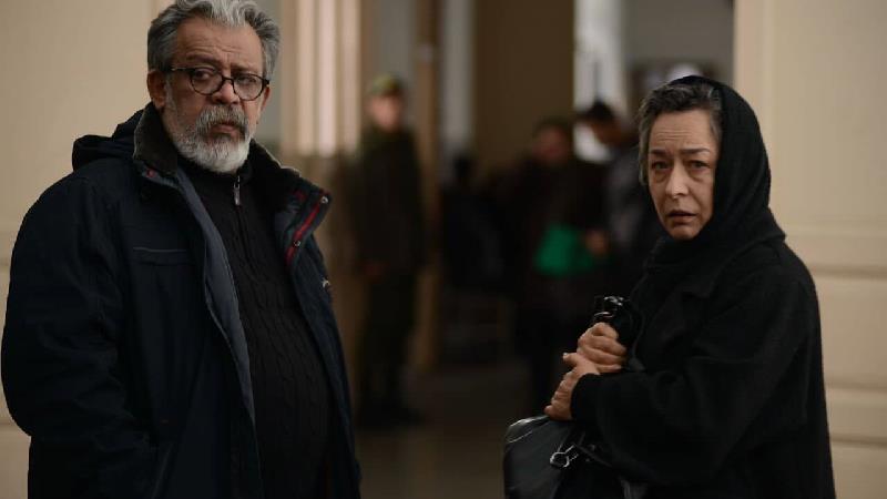 خلاصه داستان و نقد فیلم خط فرضی + بازیگران