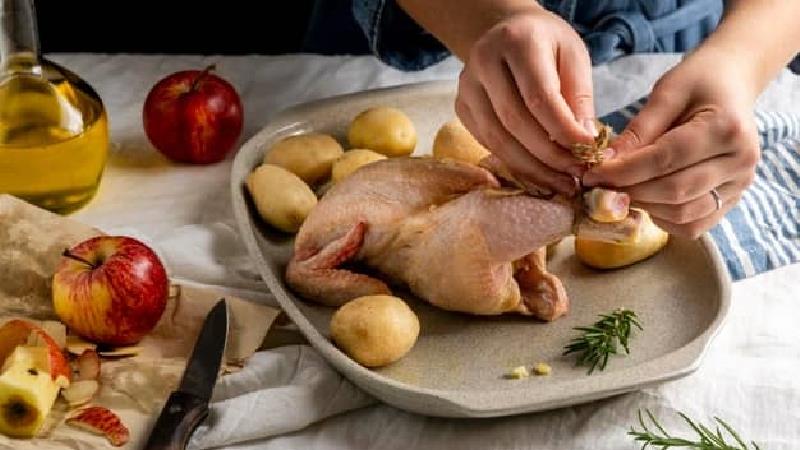 غذای مجلسی با مرغ چی بپزیم