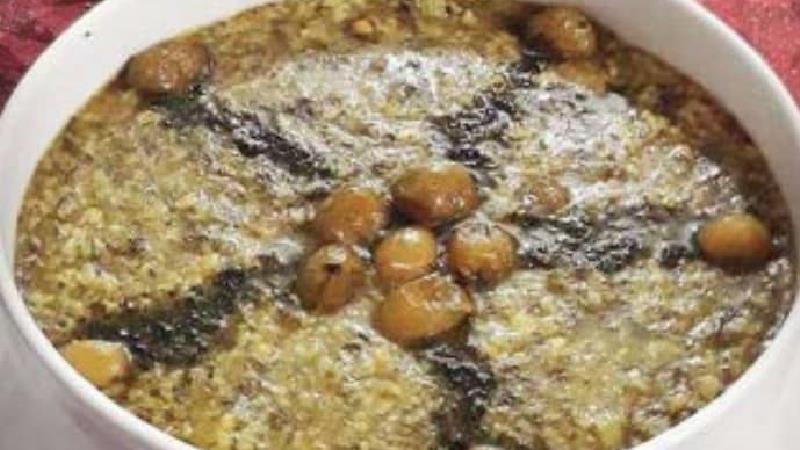 طرز تهیه آش گوجه سبز با گوشت چرخ کرده