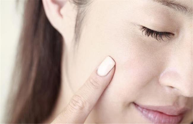 چه کار کنیم گونه های زیبا داشته باشیم