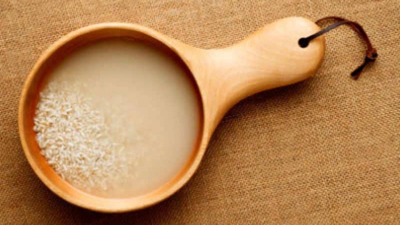 طرز تهیه و استفاده از آب برنج برای مو