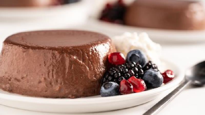 طرز تهیه پاناکوتای شکلاتی؛ یک دسر ایتالیایی