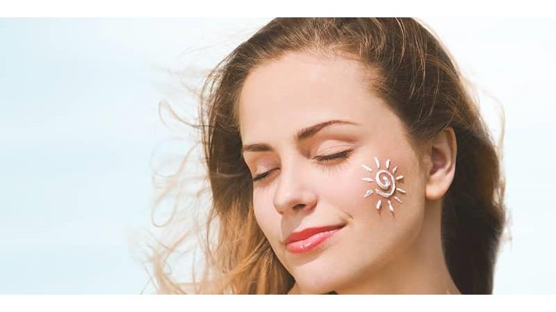 فواید و ضررهای کرم ضدآفتاب چیست