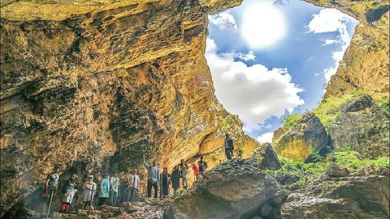 غار بورنیک فیروزکوه کجا است و چگونه برویم