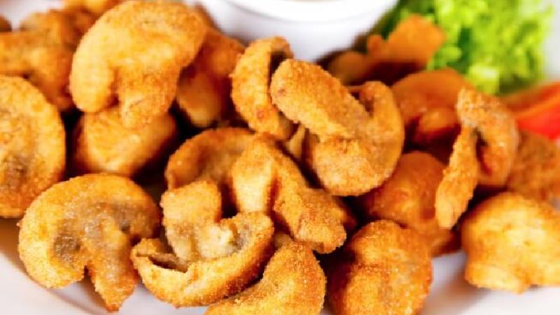 قارچ سوخاری خانگی همراه بادمجان با دستور نواب ابراهیمی