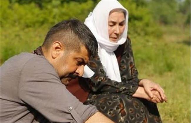 معرفی کامل سریال در کنار پروانه ها؛ خلاصه داستان و گفت و گو با بازیگران