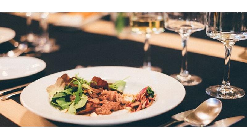 معرفی بهترین رستوران ها و کافه های تهران همراه با تخفیف